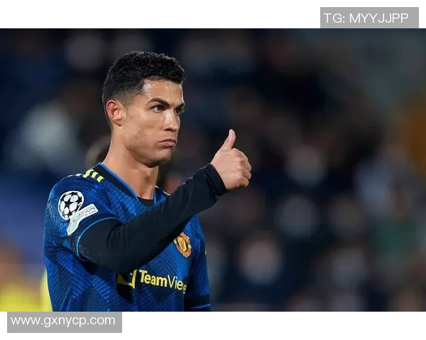 C罗曼联经典头像展示荣耀岁月再现绿茵传奇风采 C罗曼联经典头像展示荣耀岁月再现绿茵传奇风采