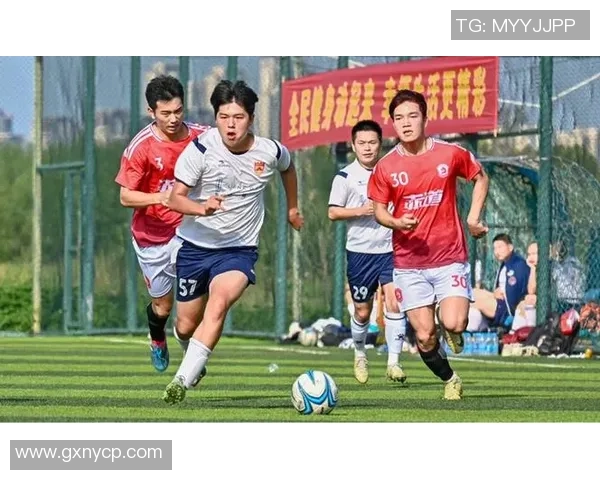 中国大学生足球联赛球星崭露头角 助力校园足球热潮再度升温