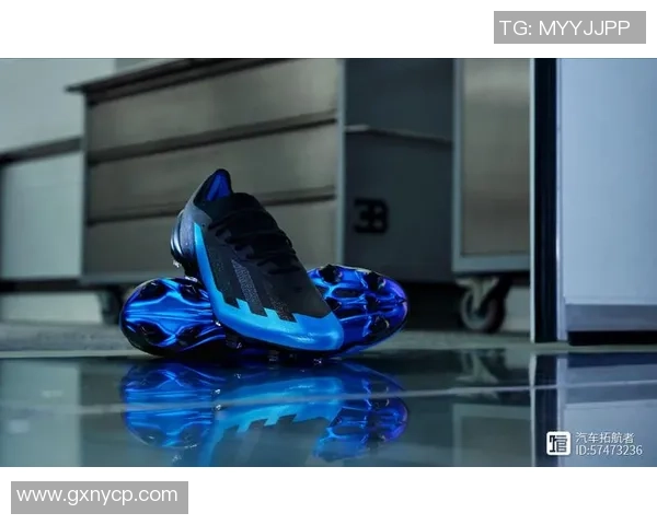 全球顶级球星专用足球鞋大汇总 各品牌独特设计与技术解密
