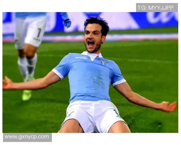 实况足球尤文图斯球星卡收集与阵容搭配玩法深度解析