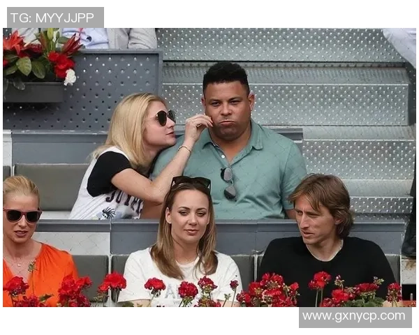 小布领衔球队逆袭夺冠全程回顾他如何从草根到世界巨星的传奇之路