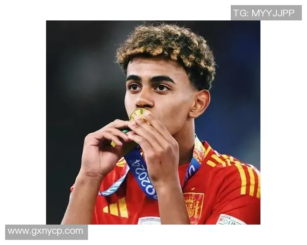 模仿足球球星引爆网络热潮 这些网红用幽默模仿赢得了粉丝的喜爱