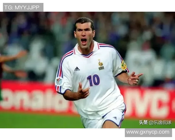 足球传奇二号球星是谁他的伟大成就与影响力解析